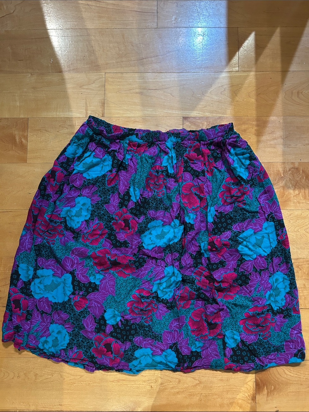 Vibrant Blue & Purple Floral Elastic Mini Skirt